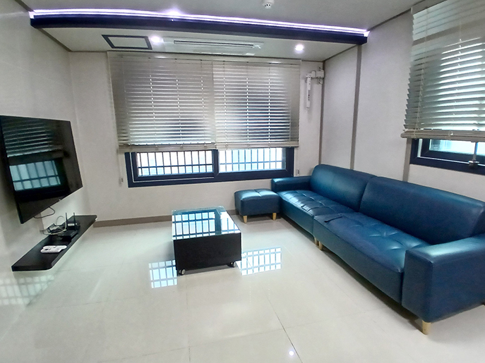 모던라이프 401호